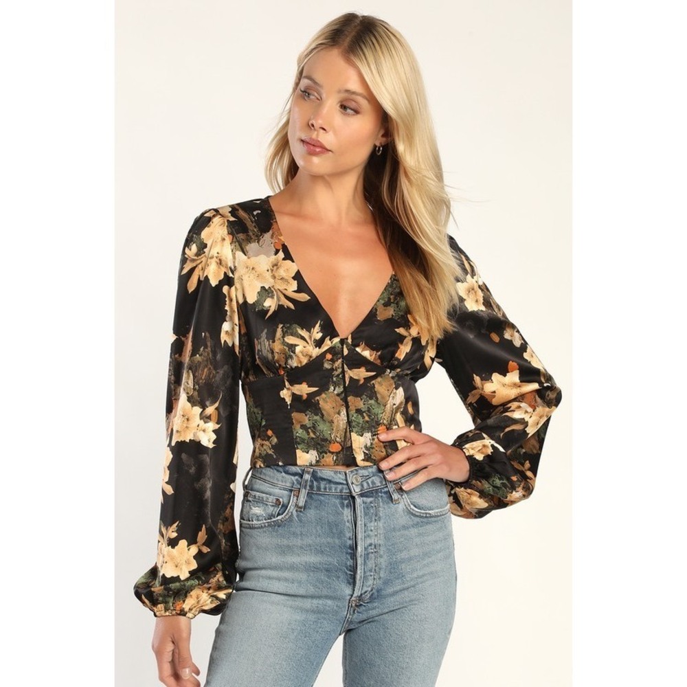Lulus Trendy Reputation Black Satin Floral Balloon Sleeve Crop Top - Size S